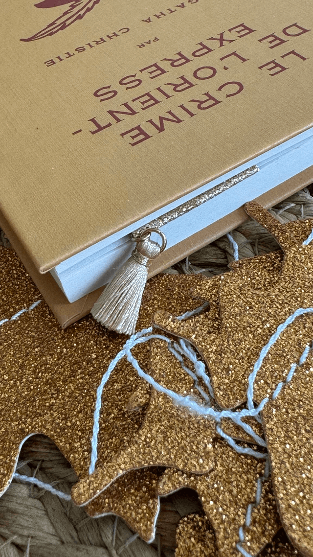 Marque-page magnétique vertical, avec un gland textile