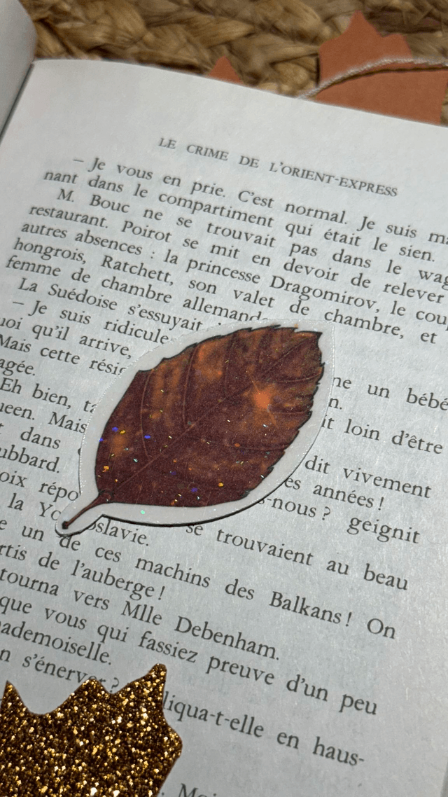 Sticker holographique "Feuille d'automne"