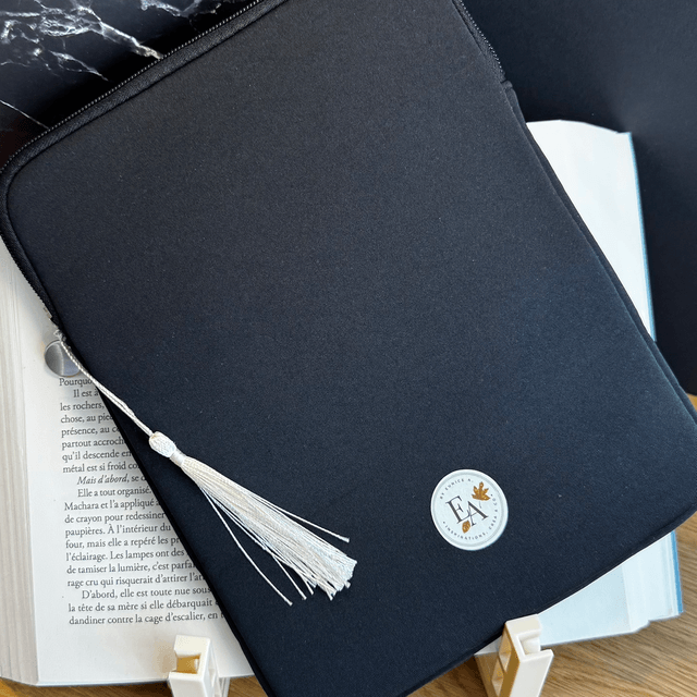 Protection d’IPad, « My Wonderful Moments » blanc/noir