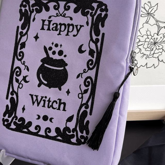 Protection pour IPad ‘’ « Happy Witch »