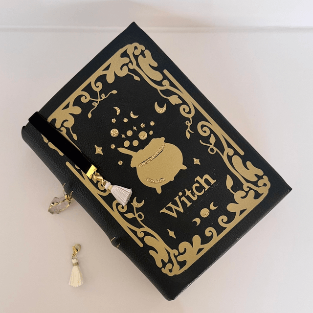 Grimoire Witch A6